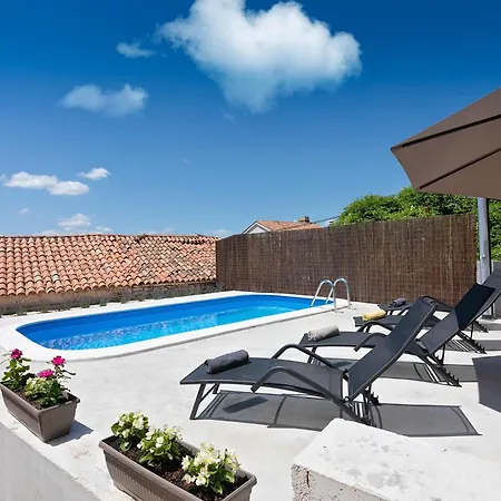 Casa Dorella In Peaceful Location With A Sea View Viskovići
