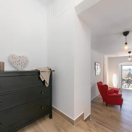 Casa Dorella In Peaceful Location With A Sea View בית נופש Viskovići