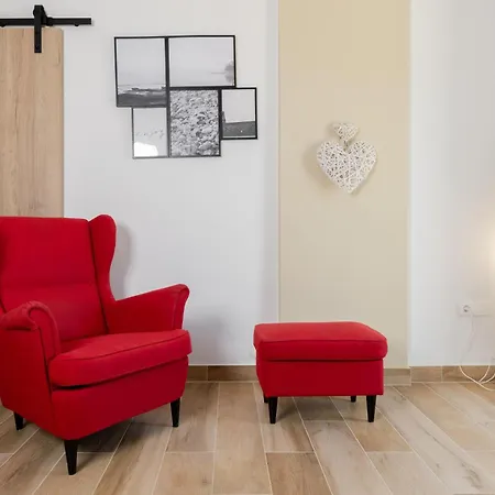 Feriehus Casa Dorella In Peaceful Location With A Sea View Viskovići