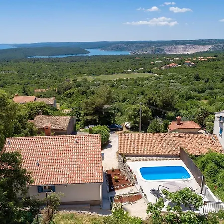 Feriehus Casa Dorella In Peaceful Location With A Sea View Viskovići