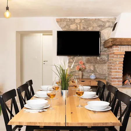 Casa Dorella In Peaceful Location With A Sea View Feriehus